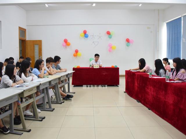 杨鸿分享创业心得